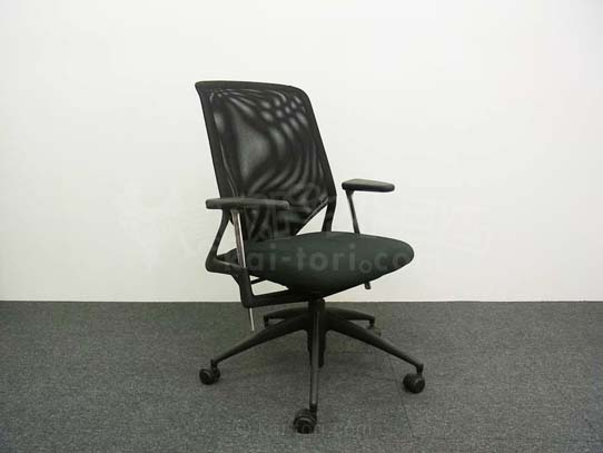 Vitra/ヴィトラ Meda2　大阪市内で買取ました